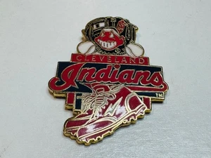 Guanto da baseball vintage Cleveland indiano cappello bavero spilla capo Wahoo uniforme tacchetti - Foto 1 di 2