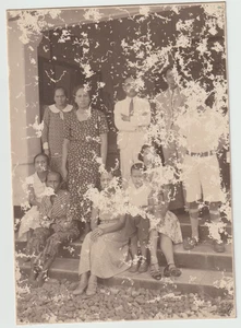Foto alte Familie verdorben Schaden durch Schimmel Fugnus ungewöhnliche Mode schräg Vintage - Bild 1 von 2