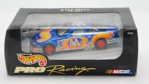 Mattel Hot Wheels Pro Racing Kyle Petty #44 Hot Wheels 1:43 NIB - Picture 1 of 6