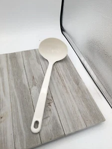 Pyrex White Plastic Cooking Spoon Ladle With Hanging Hole For Kitchen Use - Picture 1 of 8