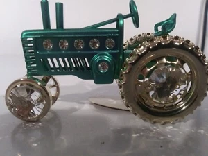 small collectable tractor - Picture 1 of 7
