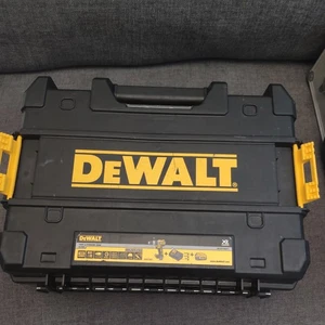DeWalt DCD795 Combi Drill with 3.0Ah BatteryFully Working & extra drill bits - Picture 1 of 7