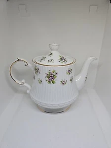 Queen's Fine Bone China Countryside Series Violet Tea Pot 6" W/Lid England EUC - Picture 1 of 17