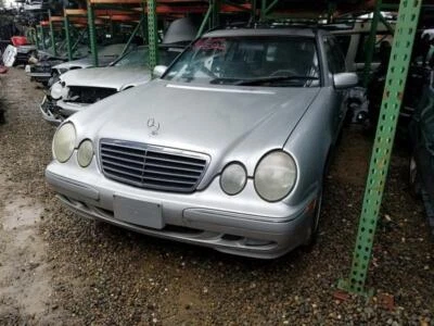 98 99 00 01 02 03 04 05 Mercedes-Benz MERCEDES CLASE E Medidor de flujo de aire Foto 1 de 4