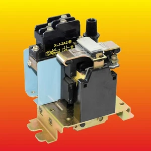 CA1-AR103 TELEMECANIQUE TIMING HILFSSCHÜTZ 1NO+1NC 10A 220V 50Hz  - Bild 1 von 4