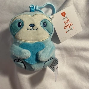 Blue Sloth with Heart Backpack Clip NEW Valentines Day Plush Val Figurine Target - Picture 1 of 2