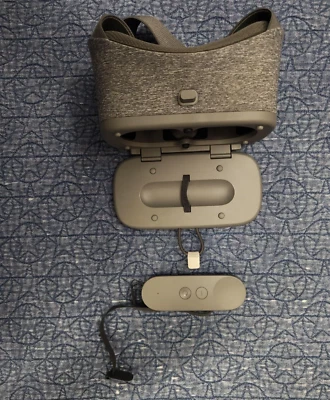 Auriculares Google Daydream View VR gris pizarra con control remoto Foto 1 de 4