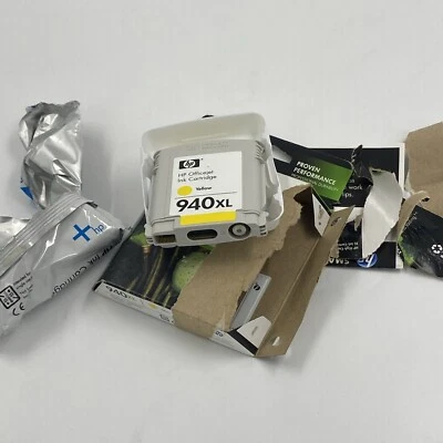 Cartucho de tinta amarillo genuino NUEVO HP 940XL caducidad: 10/2013 paquete abierto por el vendedor Foto 1 de 4