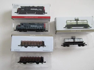 Lot of 3 Mini Trains Engine Log Car & Tank Car - Picture 1 of 8