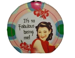 "BOLSO DE MANO RETRO HUMOR HALF MOON BAY REDONDO METAL LATA MUJER ASIÁTICA 6" - Imagen 1 de 6
