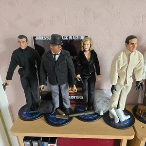 Sideshow Collectibles James Bond 007 Sean Connery Dr No & Goldfinger set 4 figs - Picture 1 of 6