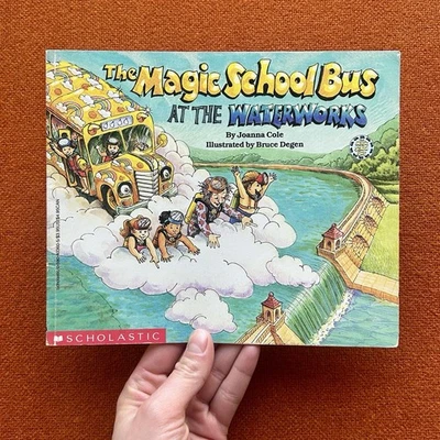 Vintage 1986 The Magic School Bus At The Waterworks Children’s Book Joanna Cole - Imagem 1 de 4