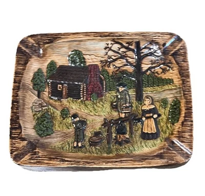 Cenicero de cerámica de colección 1965 con escena de cabaña de troncos firmado por The Cochrans From The Kings Foto 1 de 4