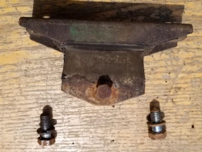 安装传输到 Crossmember Galaxie 500 LTD XL 福特 68 1968 67 1967 — 第 1/4 张图片