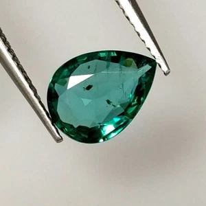 0.96ct Natural Emerald pear shape Beautiful blue tint green exclusive collection - Picture 1 of 6