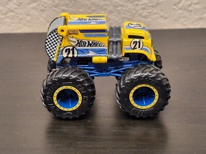 Hot Wheels Monster Jam Trucks Will Trash It All Yellow 1:64 Diecast Loose - Picture 1 of 5