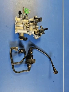 Keeway RK V125C THROTTLE BODY ASSEMBLY With PIPES V.G.C  - Picture 1 of 4