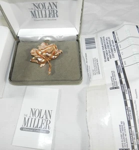 Neu mit Box - Nolan Miller Final Rose Pin - Rosetone - 2 5/8" hoch - Bild 1 von 3