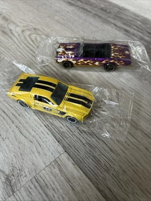 Hot Wheels 1967 Shelby GT-500 Ford Mustang Yellow & Hot Wheels '67 Pontiac GTO - Image 1 of 4