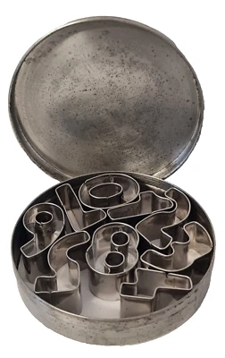 Numbers Cookie Cutters Cutter In Tin Vintage High Quality With Smooth Edges  - Image 1 of 4