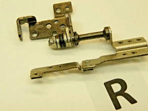 Display Scharnier Rechts aus einem Asus R515M - Bild 1 von 1