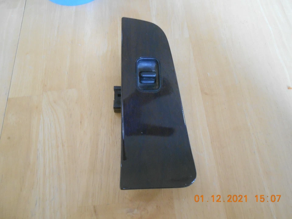 Interruptor elevalunas trasero izquierdo sedán Acura Legend 1991-1995. Foto 1 de 1