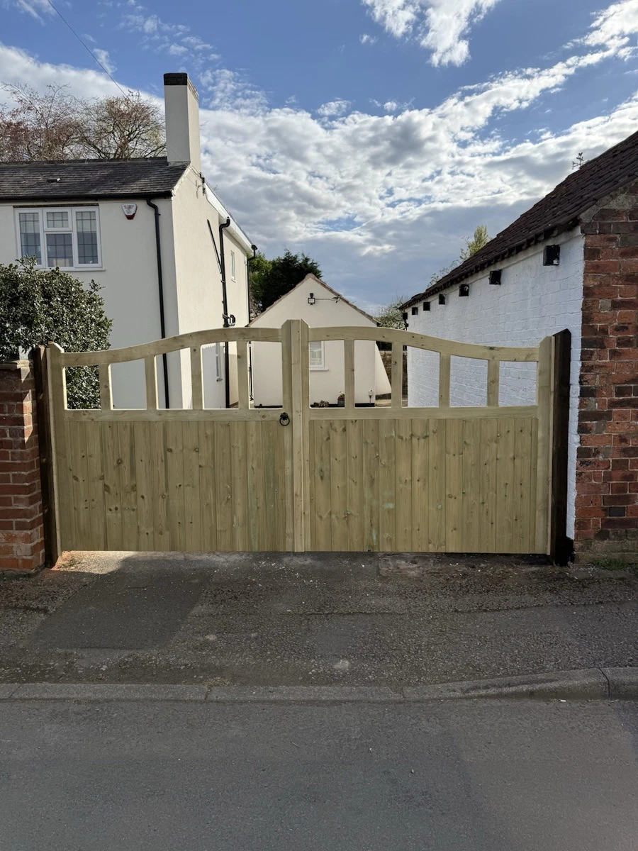 Garden Gate Wooden Swan Neck Driveway Gates Cottage Style 2.4m X 1.8m  Engineered Timber Handmade Wooden Gate, image size:900x1200