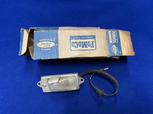 Lámpara de luz de matrícula trasera Ford genuina NOS C6AZ-13550-D - Imagen 1 de 8