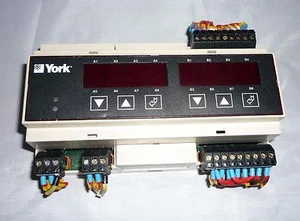 YORK MARINE MODULE LOCAL DISPLAY 27B8 / 230VAC, #MOE.034.001.0002 - Picture 1 of 4