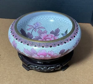 Vintage Chinese Cloisonne Bowl Enamel Pink & Lavender Flowers 7” With Wood Base - Picture 1 of 14