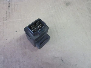 YAMAHA FZR 1000 LICHT- RELAIS 4-POLIG 3GM-81950-10 OMRON - Bild 1 von 1