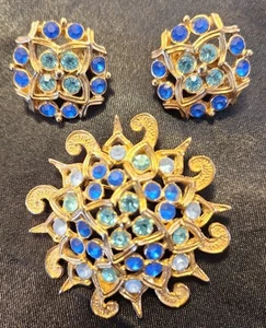 Vintage Graziano Brooch Clip On Earrings Set Goldtone Glass Crystal Blue  - Picture 1 of 8