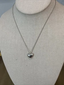 Collar de cadena colgante corazón completo curvado Tiffany & Co Elsa Peretti - 16" - Imagen 1 de 12