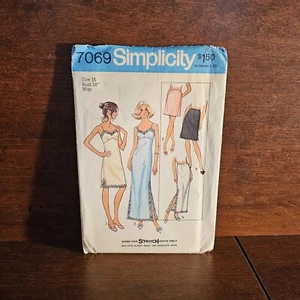 Simplicity 7069 Full/Half Slip Lingerie Pattern Size 16 Bust 38" Uncut FF 1975 - Picture 1 of 3