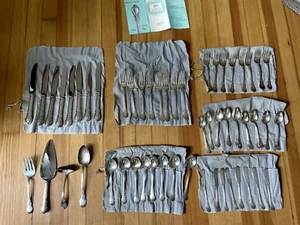 60-piece Lunt Sterling Silver Set in Modern Victorian - Picture 1 of 6