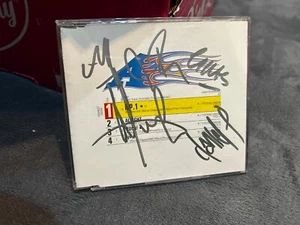 A (The Band) - No. 1 (CD) SIGNED BY ALL 5 ORIGINAL MEMBERS - Imagen 1 de 2