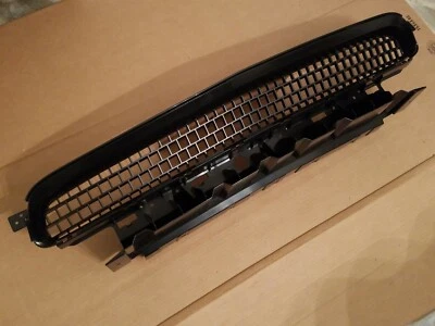 Parachoques delantero inferior parrilla negra para Dodge Challenger 2011-2014 NUEVO Foto 1 de 4