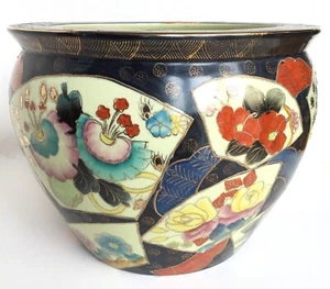 Grande cachepot porcellana Giappone Satsuma decoro fiori fondo blu interno carpe - Foto 1 di 7