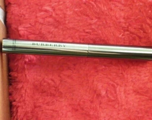 BURBERRY FRESH GLOW HIGHLIGHTING LUMINOUS PEN 01 NUDE RADIANCE RRP $37 NIB VEGAN - Picture 1 of 15