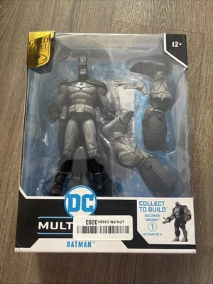 Mcfarlane DC Multiverse - Batman: Arkham City: Batman (золотая этикетка) поврежденная коробка - Изображение 1 из 4