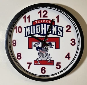 Toledo Mud Hens Nostalgic Logo Batterie Wanduhr - Bild 1 von 2