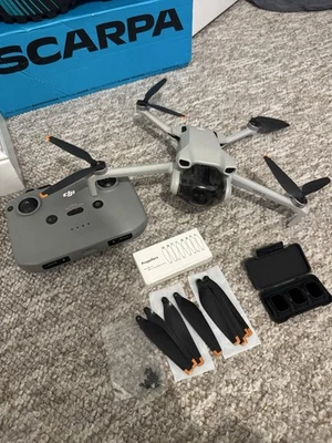 DJI Mini 3 Drone Fly-More With controller / Filters And Spare propellors bundle - Image 1 of 4