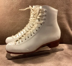 Reidell Figure Skating Boots W/ John Wilson "Wilson Excel" Blades Size 5.5 JR - Picture 1 of 17