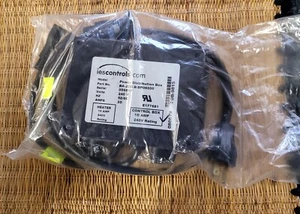 IES Controls Power Distribution Box BA-JZB-B-BP06000 Used - Picture 1 of 3