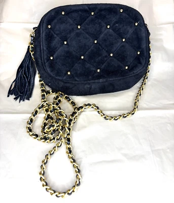 DE COLECCIÓN ACOLCHADO NEGRO GAMUZA ORO TACHUELAS BORLAS ORO TRENZA CADENA 51" CORREA DE HOMBRO Foto 1 de 4