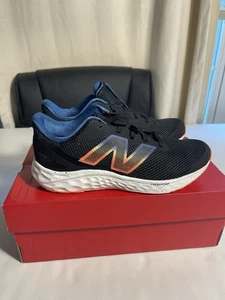 New Balance Boys Fresh Foam Arishi V4 Talla 5 Mediana, Negra Nueva - Imagen 1 de 6