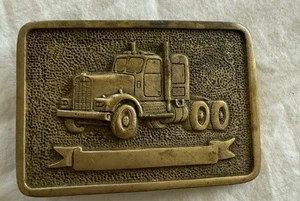 WA23128 VINTAGE 1978 SEMIRREMOLQUE NARIZ LARGA - HEBILLA DE CINTURÓN DE CAMIÓN DE LATÓN MACIZO - Imagen 1 de 3