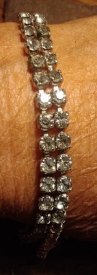 Pulsera Tenis De Colección Estrás Doble Fila Tono Plata 7 1/4" Cadena Seguridad Novia Foto 1 de 4