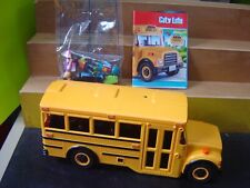 Playmobil Citylife US Schulbus Dekomodell ohne den bunten Karton Neu(696)
