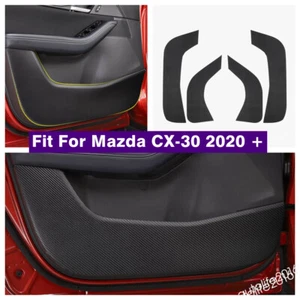 Almohadillas de protección de puerta adhesivas anti-sucias de fibra de carbono para Mazda CX-30 2020-2025 - Imagen 1 de 12